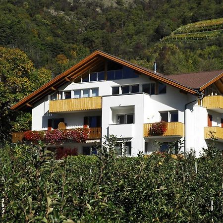 Garni Sonnenloft Acomodação com café da manhã Naturns Exterior foto